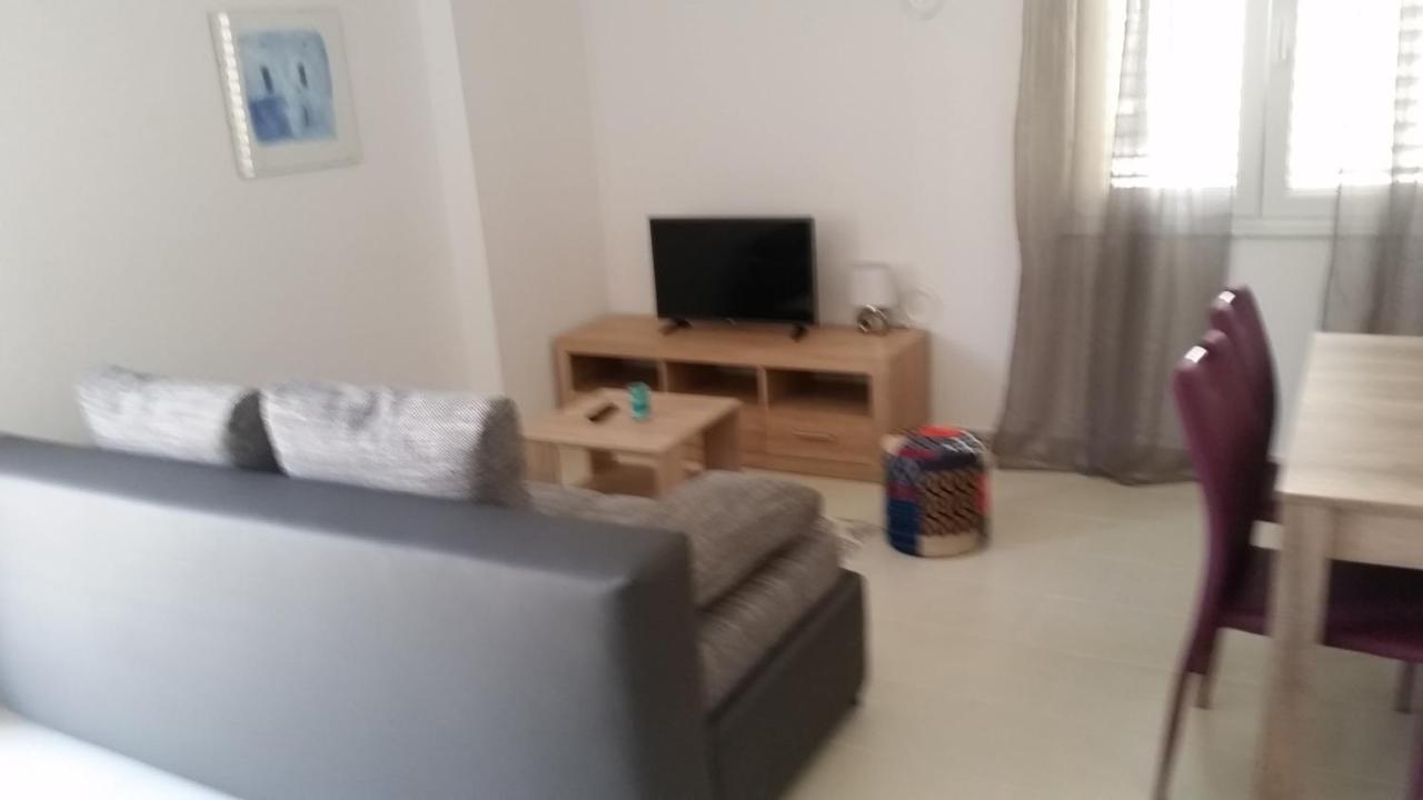 Apartments Antica Rab Town Bagian luar foto