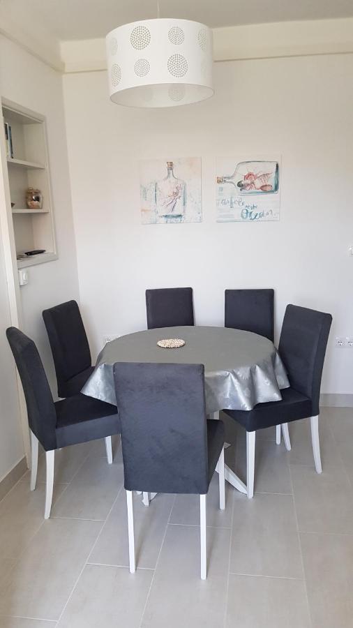 Apartments Antica Rab Town Bagian luar foto