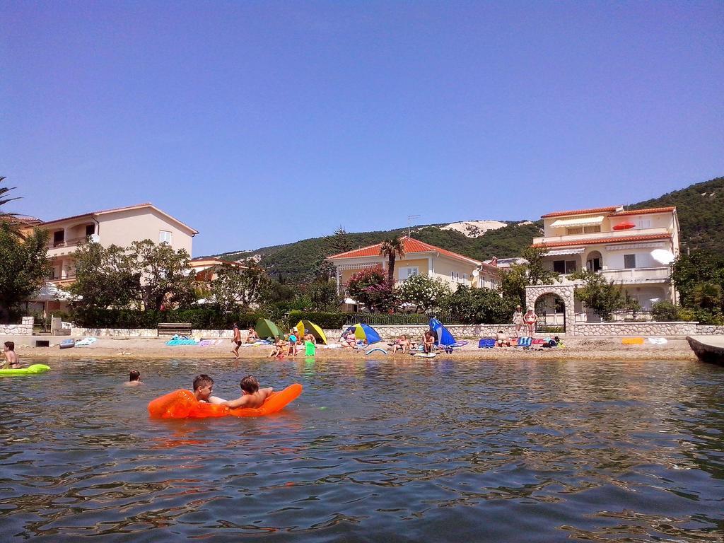 Apartments Antica Rab Town Bagian luar foto